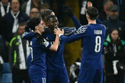 英雄联盟总决赛直播-维拉利尔队在欧国联比赛中踢进制胜球