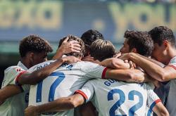 英雄联盟总决赛2025-包含绿茵场上风云再起，球迷热情高涨的词条