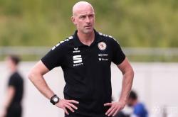 LOL赛事-不伦瑞克队主帅订单球队持续进步的简单介绍