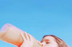 英雄联盟总决赛直播-巨龙与鹰的史诗对决，当奥利维耶在夜色中一剑封喉