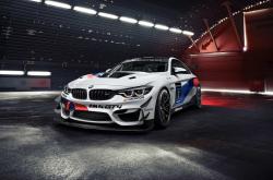 英雄联盟总决赛门票-城市赛道上的逆行者，当F1的涡轮轰鸣中，阿坎吉用奔跑定义了另一种焦点