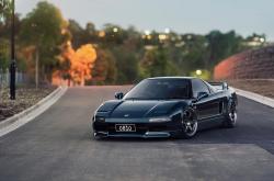 -绿茵场的两极，厄德高破纪录的个人秀与卡塔尔战术的集体压制