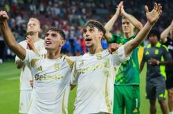 LOL赛事-包含国际足球精英团结备战最高赛事，球队实力尽显的词条