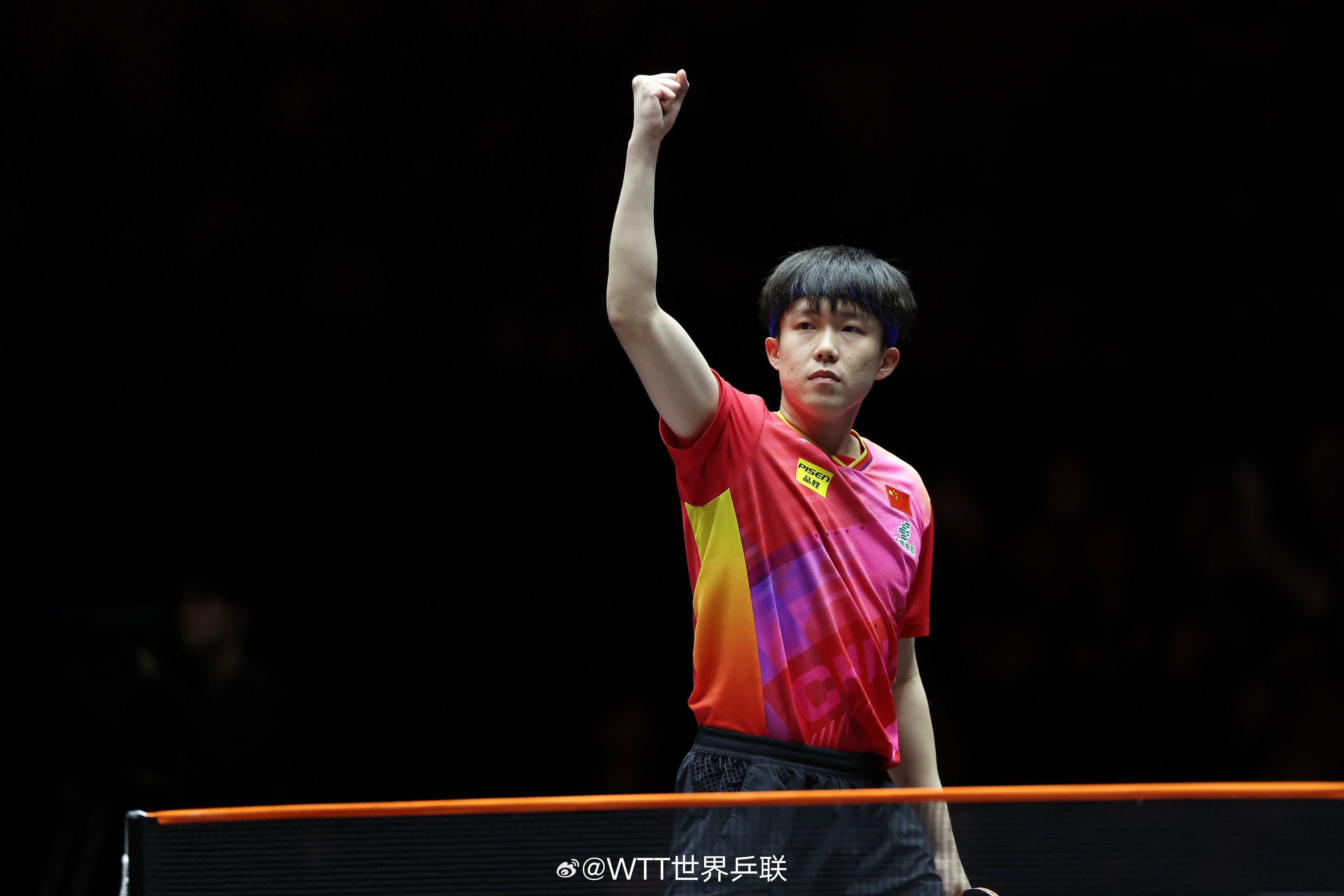 世界级选手对决,精彩纷呈引人入胜 世界级选手对决,精彩纷呈引人入胜