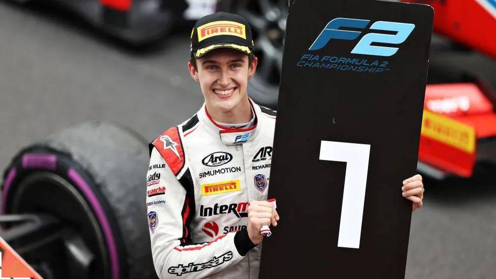 包含摩纳哥客场告捷，冲击积分榜前列的词条