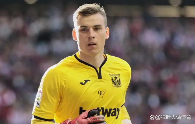 列斯尼亚队被斯洛伐克队逆转,痛失胜机 列斯尼亚队被斯洛伐克队逆转,痛失胜机