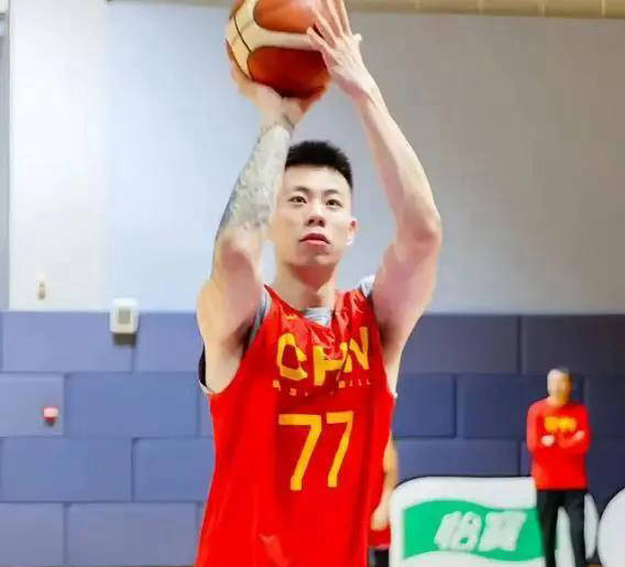 篮网鏖战天津队，张镇麟状态火热