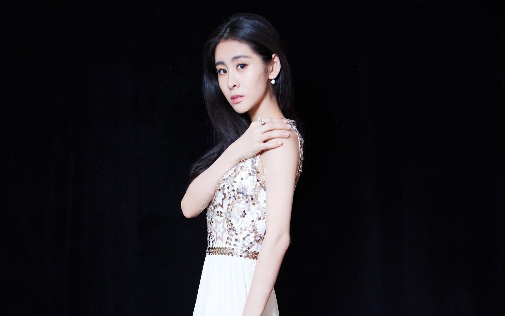 团队艺术与个人魅力,凯尔特人的压制哲学与德罗赞的接管时刻