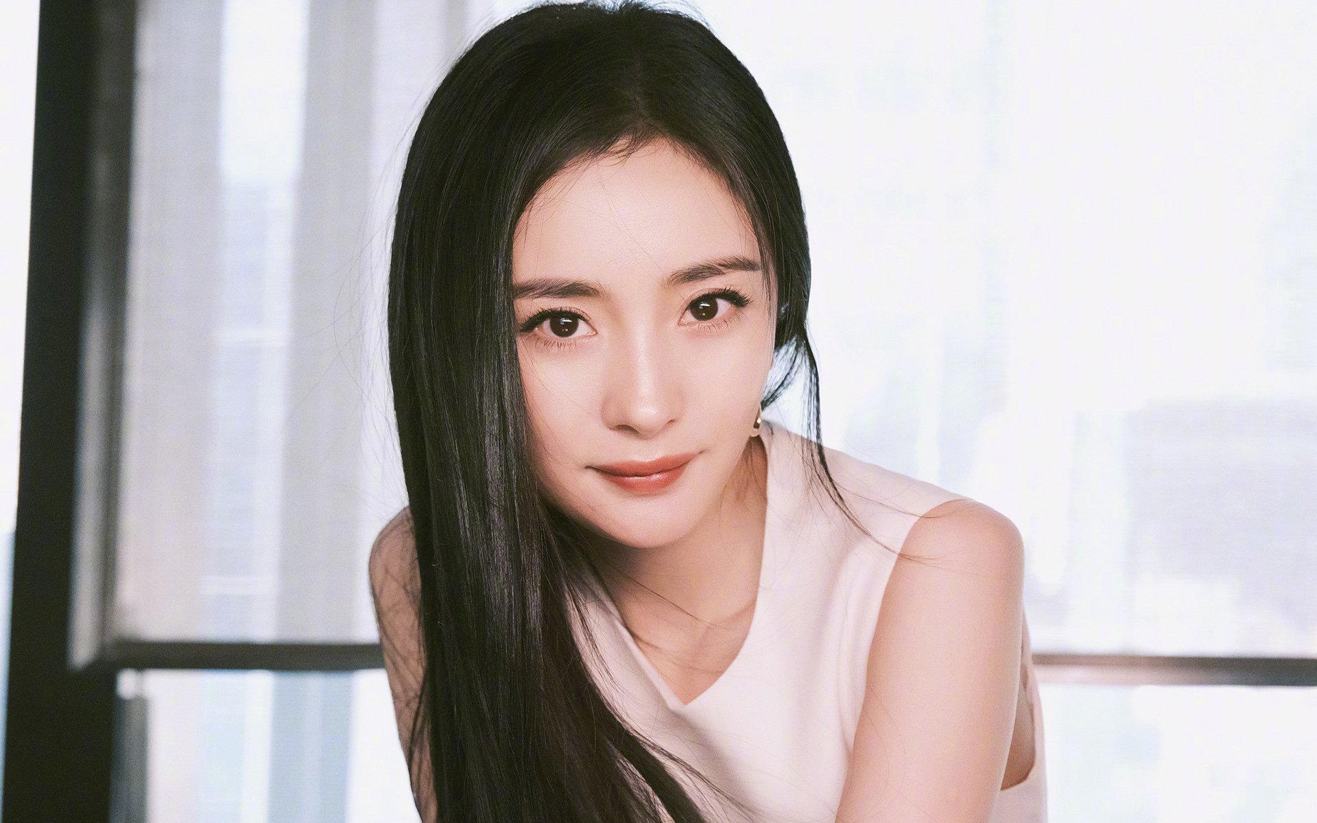 2026世界杯焦点战，76人掀翻活塞，跨界对决引爆全球狂欢