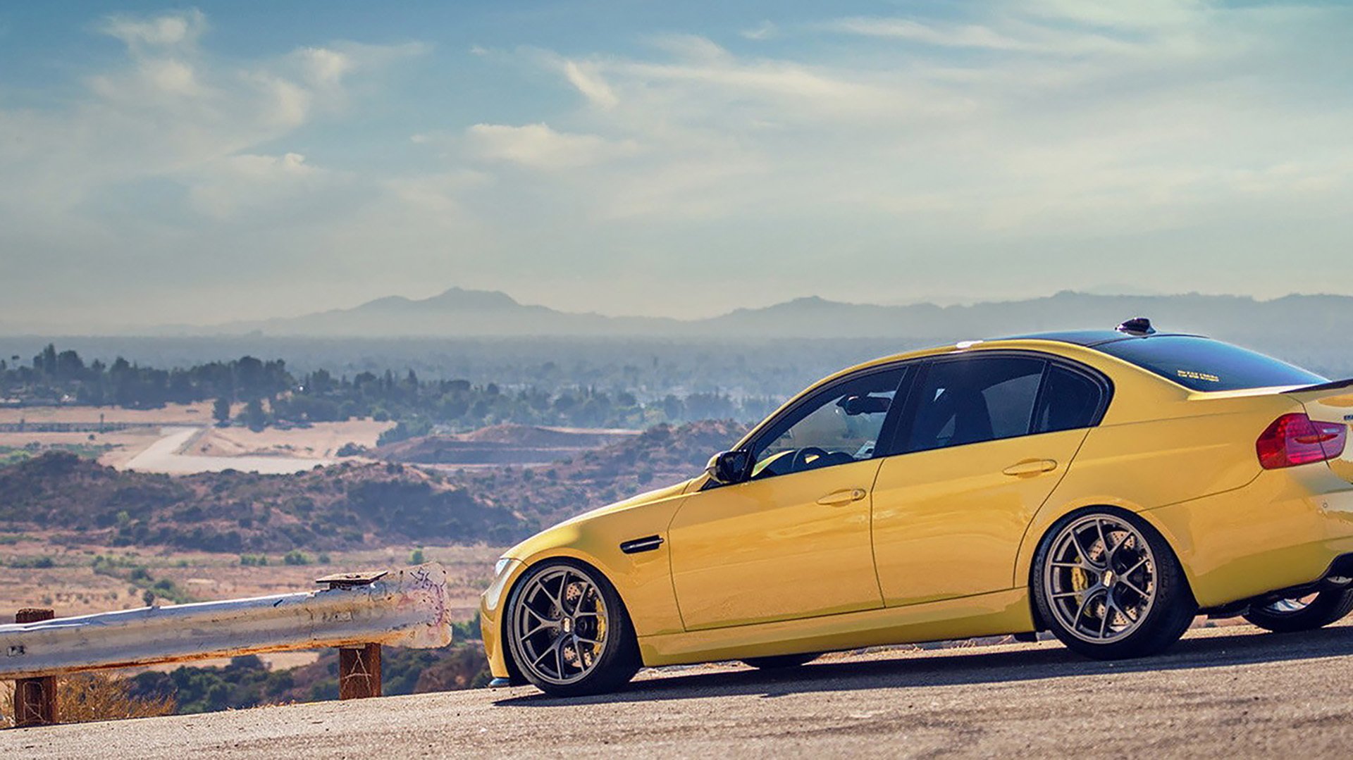 红龙叹息！墨西哥三球碾压威尔士，卡塞米罗铁腰定乾坤