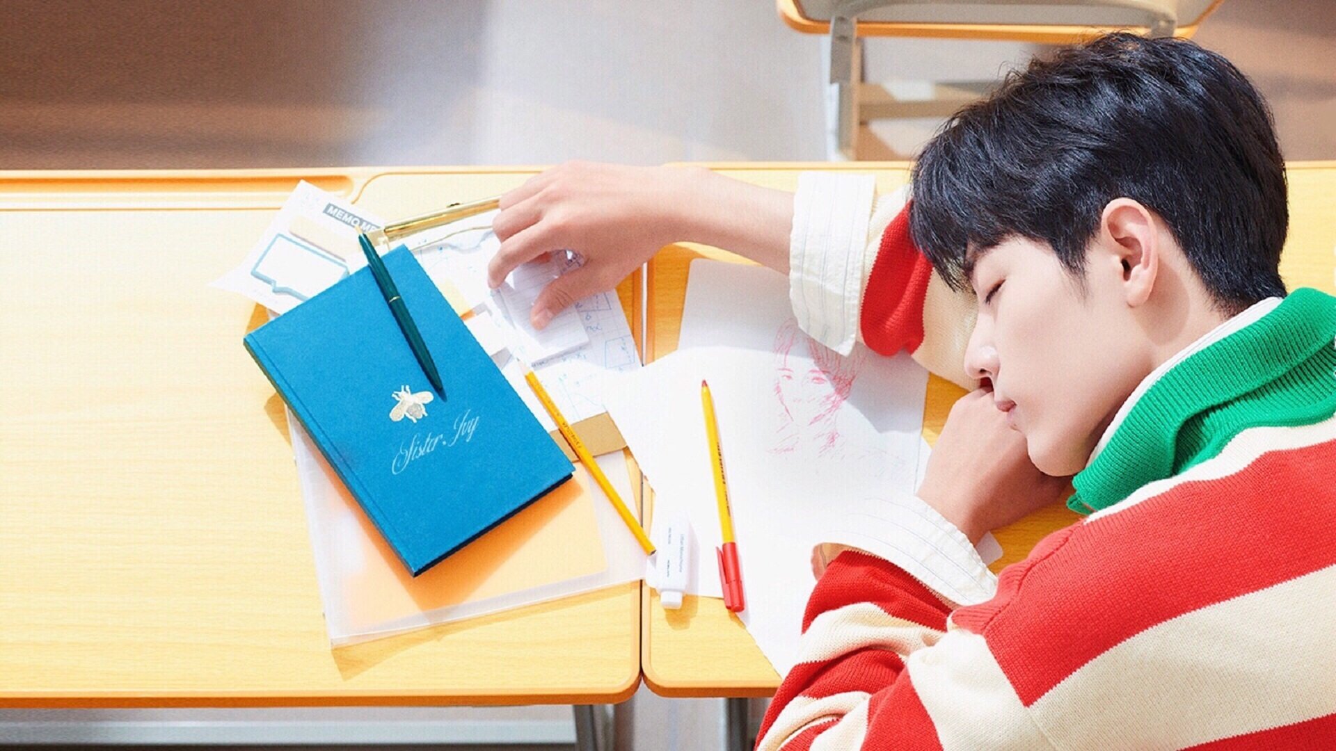 爆裂转会窗,当阿圭罗的幽灵在佛罗伦萨点燃突尼斯风暴