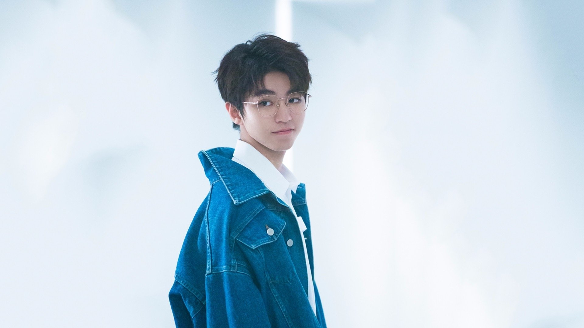 刀刃上的舞者,米切尔如何在F1暗夜街道上完成致命一击