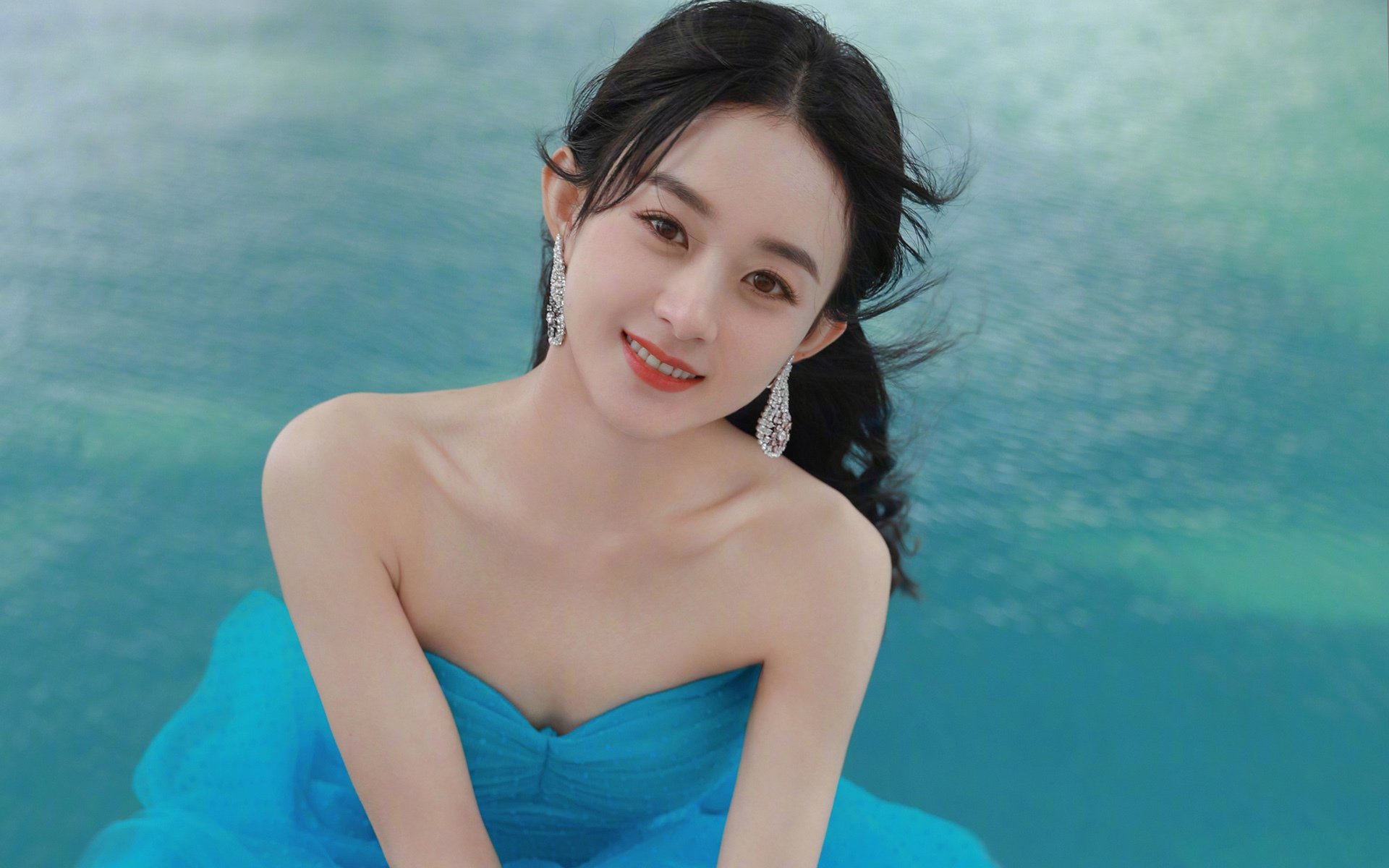 当德甲迎来终极一夜，是谁在进攻端画下无人能解的连线？