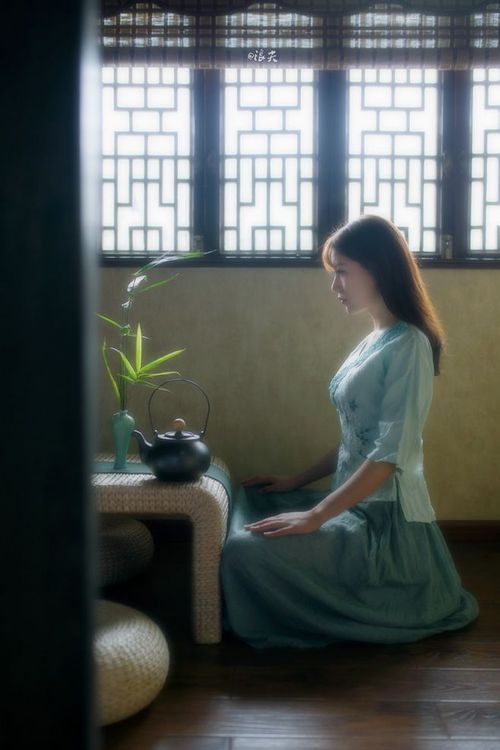 洛杉矶的双城记，当沉默战舰碾过喧嚣蜂鸣