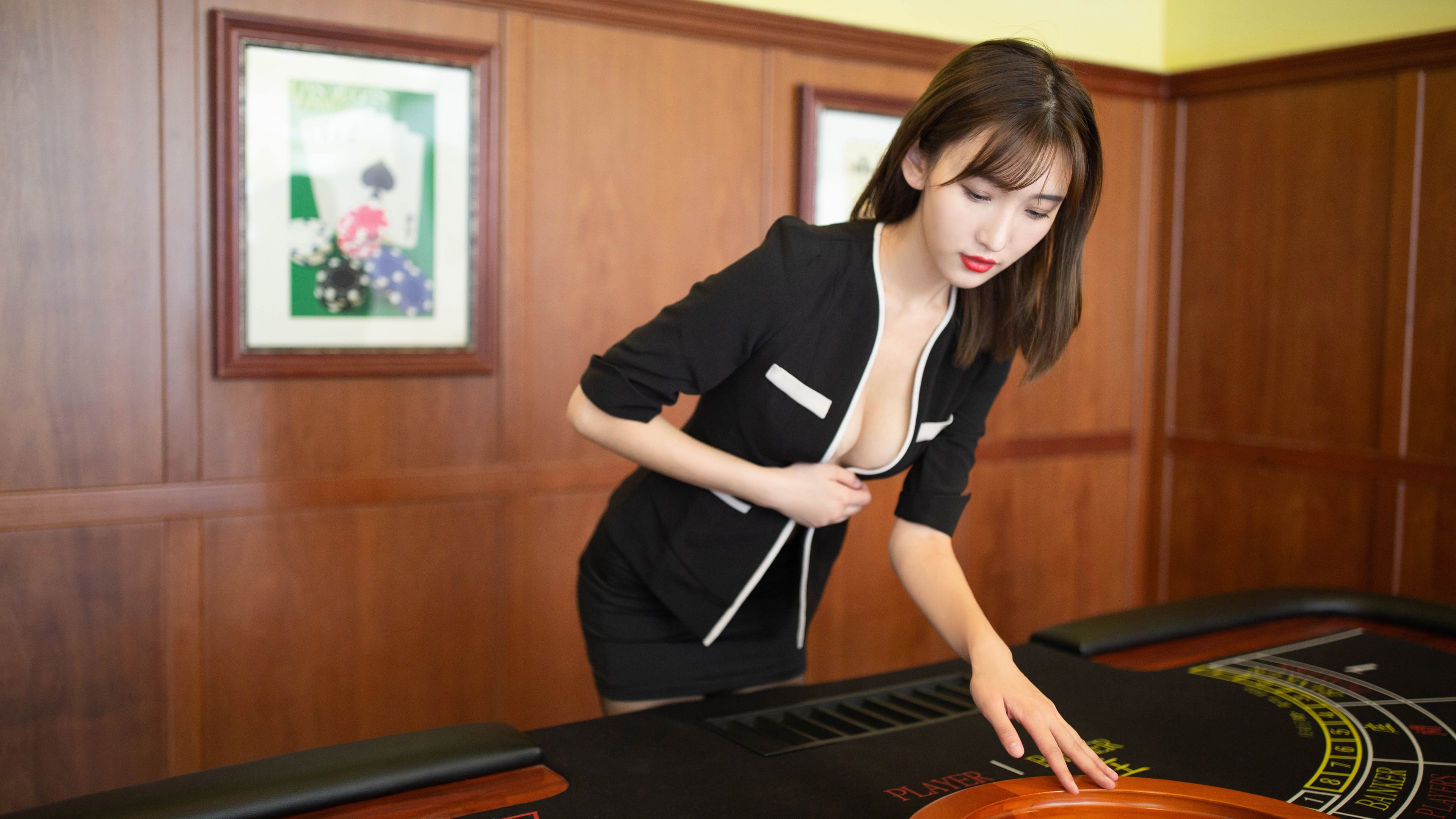 首先，我们扩展思维，拟定标题